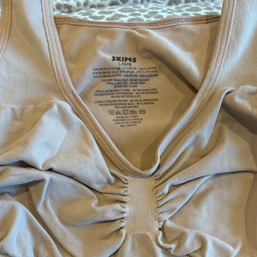 SKIMS Scoop Neck Thong Bodysuit size Large NIB - Picture 5 of 10